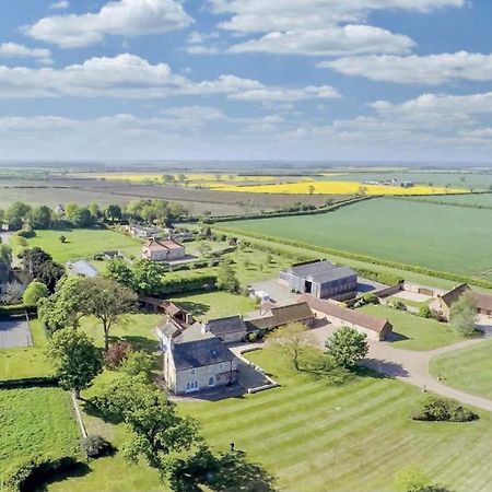 Charming Hen Cottage Countryside Retreat Lincoln Newball Eksteriør billede