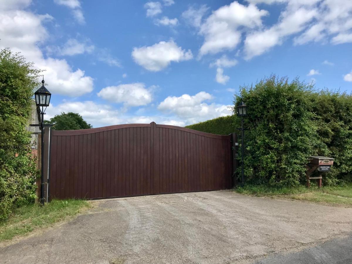 Charming Hen Cottage Countryside Retreat Lincoln Newball Eksteriør billede