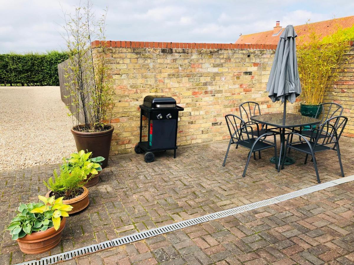 Charming Hen Cottage Countryside Retreat Lincoln Newball Eksteriør billede