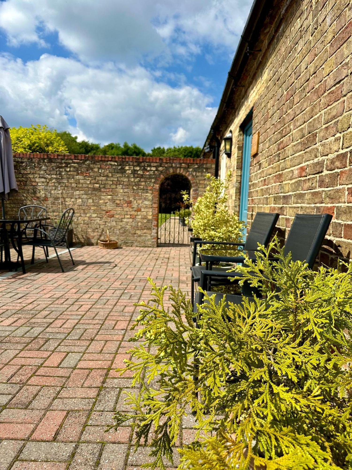 Charming Hen Cottage Countryside Retreat Lincoln Newball Eksteriør billede