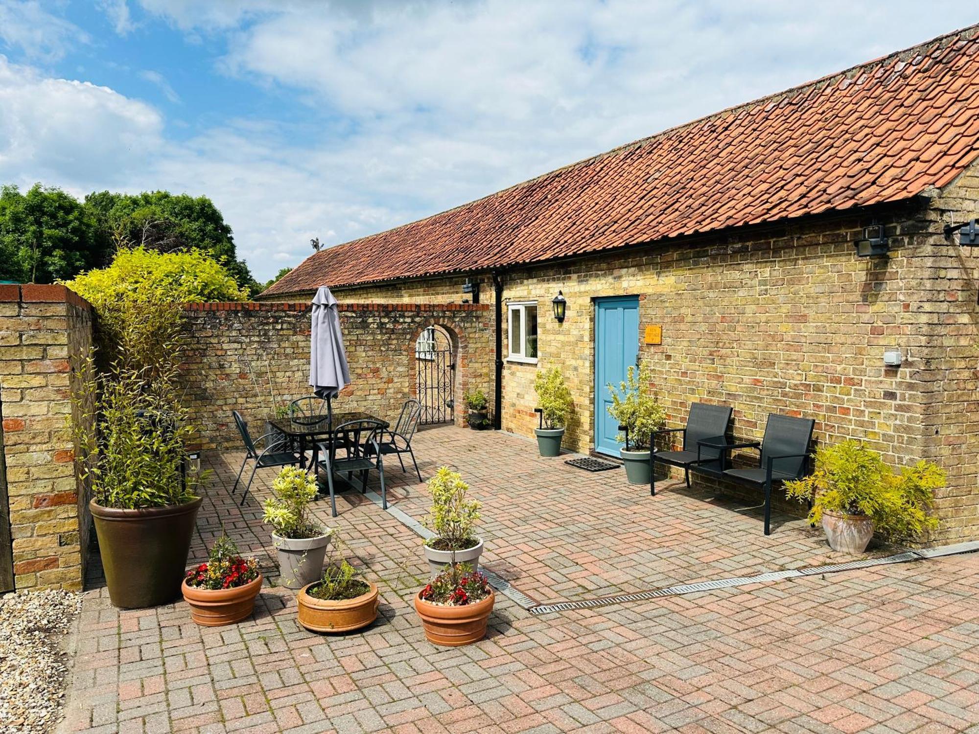 Charming Hen Cottage Countryside Retreat Lincoln Newball Eksteriør billede