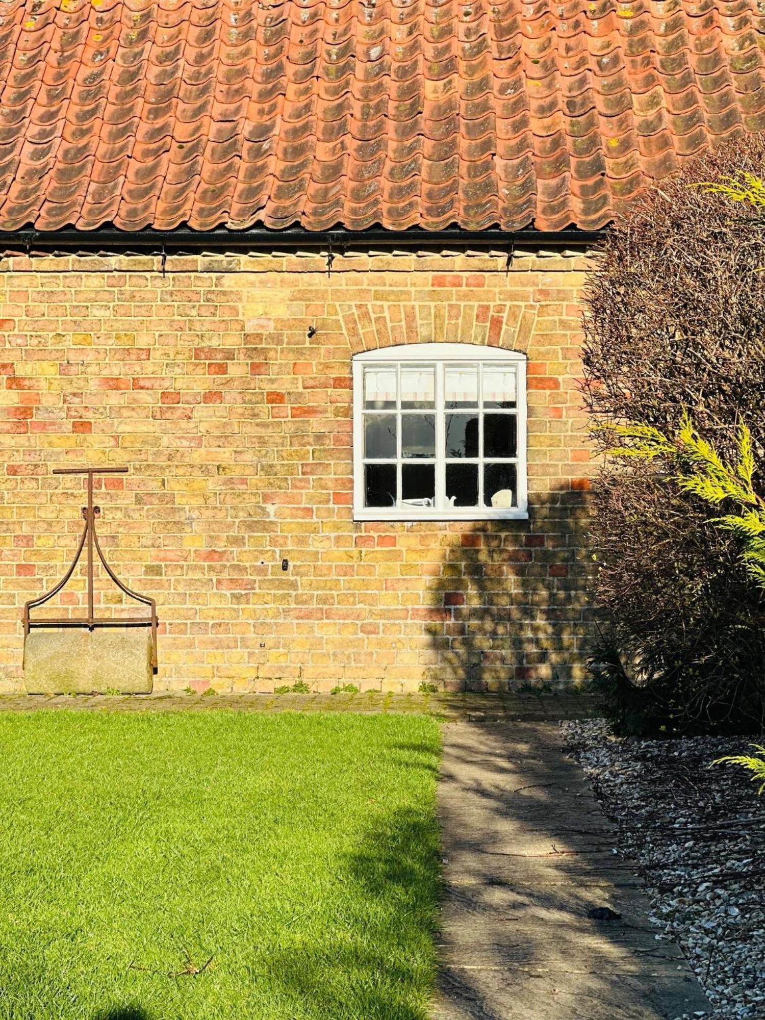 Charming Hen Cottage Countryside Retreat Lincoln Newball Eksteriør billede